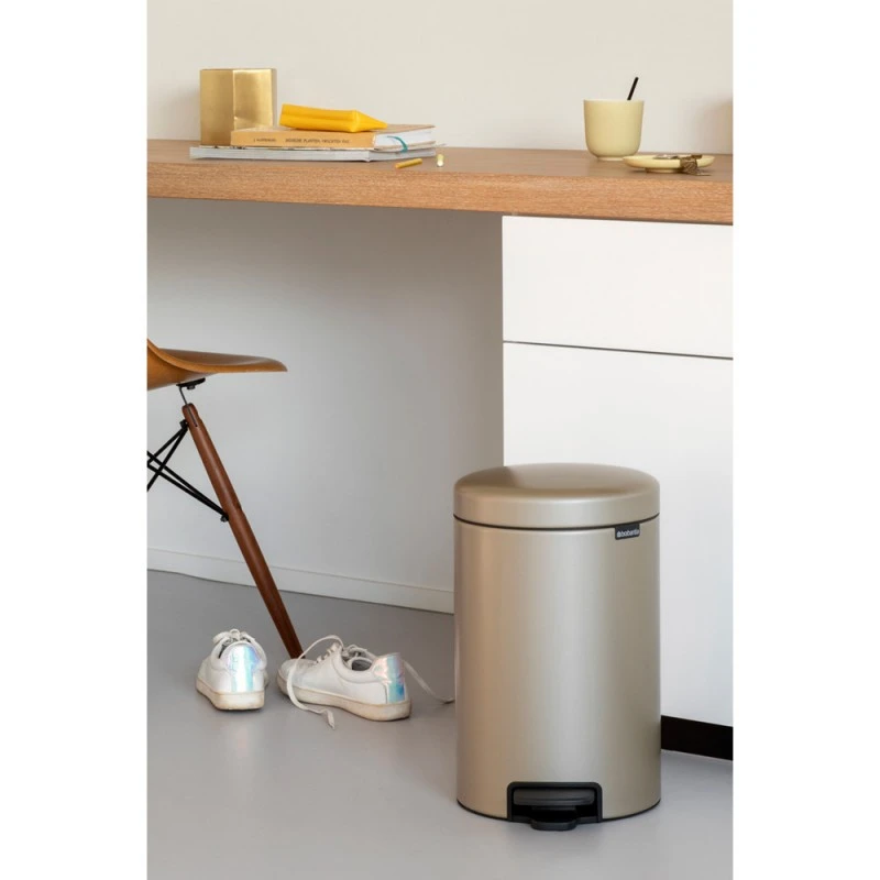 Кош за смет с педал Brabantia NewIcon 12L, Champagne